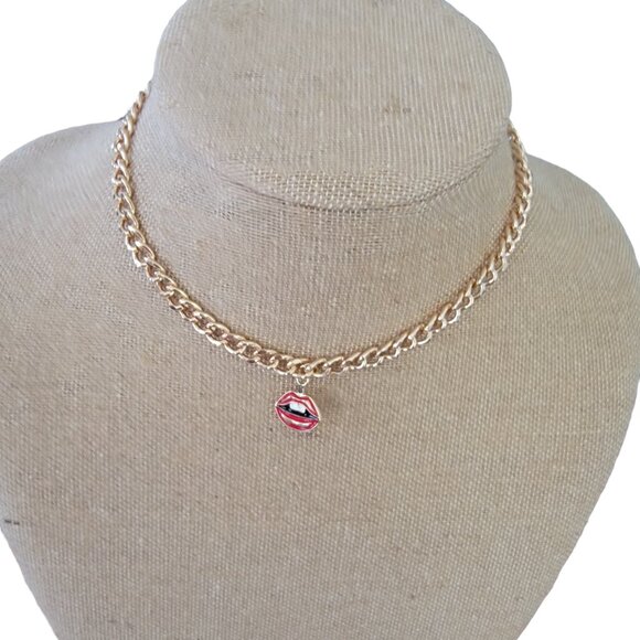 Attic Salt Gold Chain with Lips Parted Charm Pendant - Picture 5 of 8